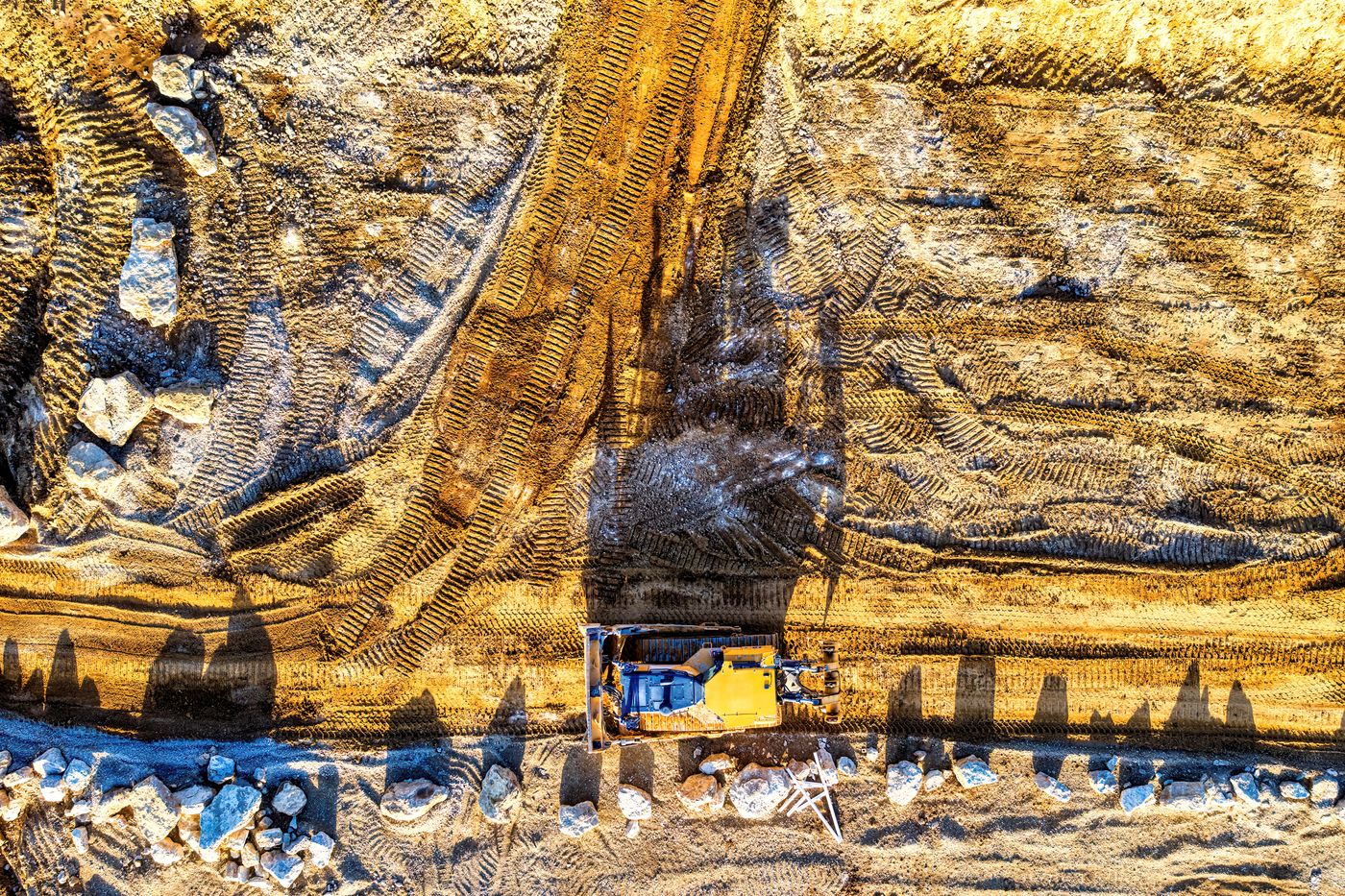 Photo d’illustration : vue aérienne d’un engin de terrassement sur un chantier, à Rochester aux États-Unis.